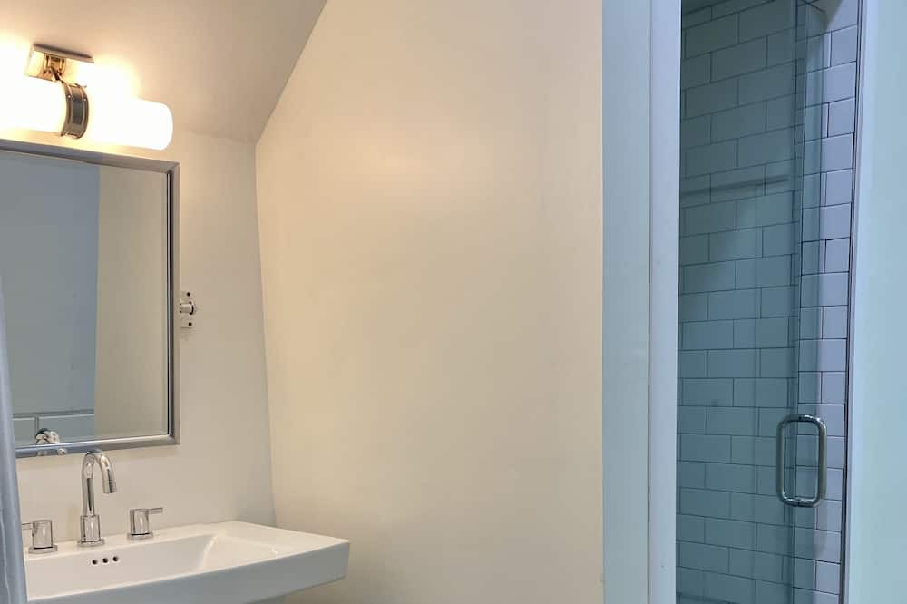 Photo of Bathroom in Whittaker