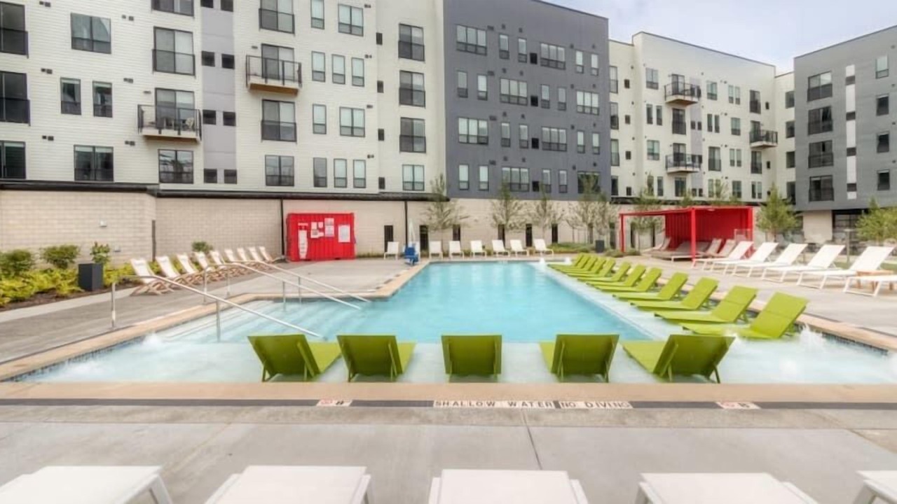 Photo of Outdoor in Lower Lawrenceville