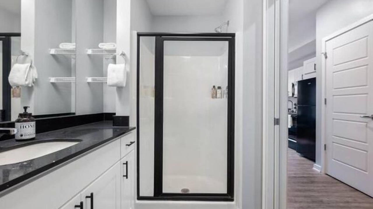 Photo of Bathroom in Lower Lawrenceville