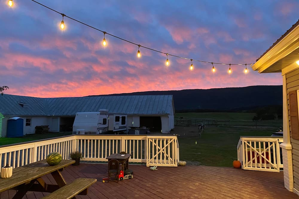 Photo of Outdoor in Newville