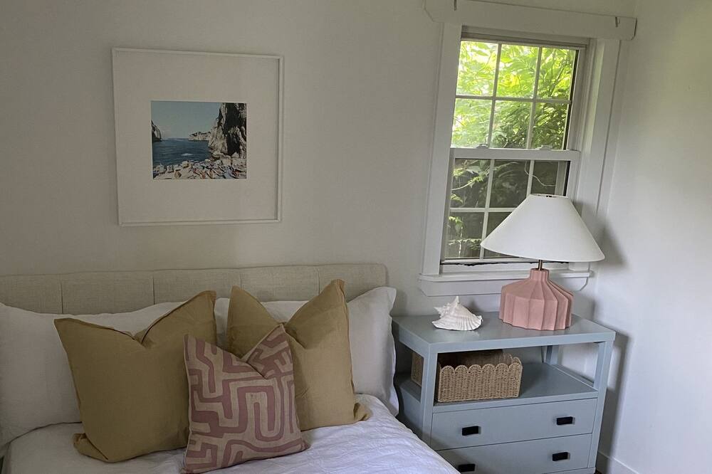 Photo of Bedroom in Avon