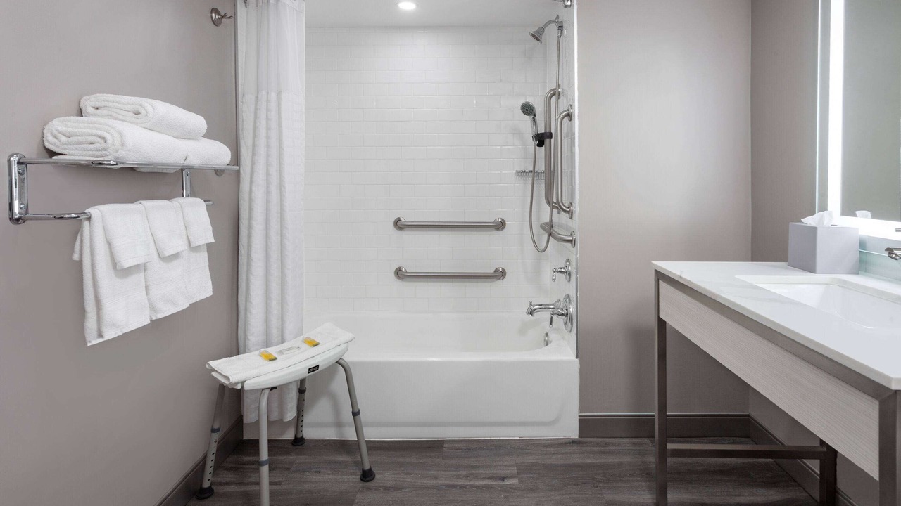 Photo of Bathroom in Woodlawn