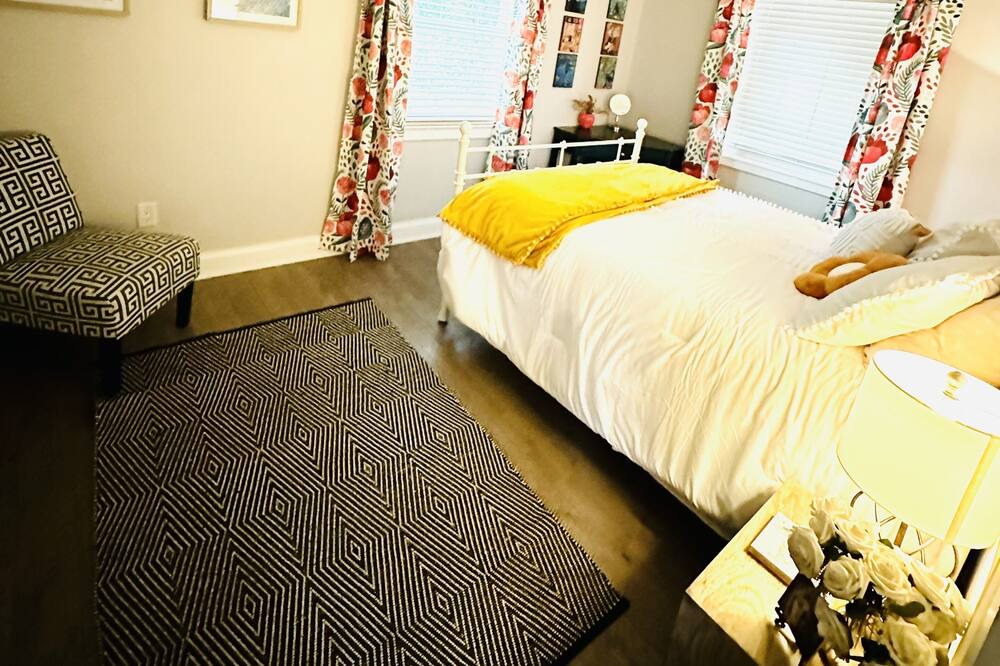 Photo of Bedroom in Severna Park