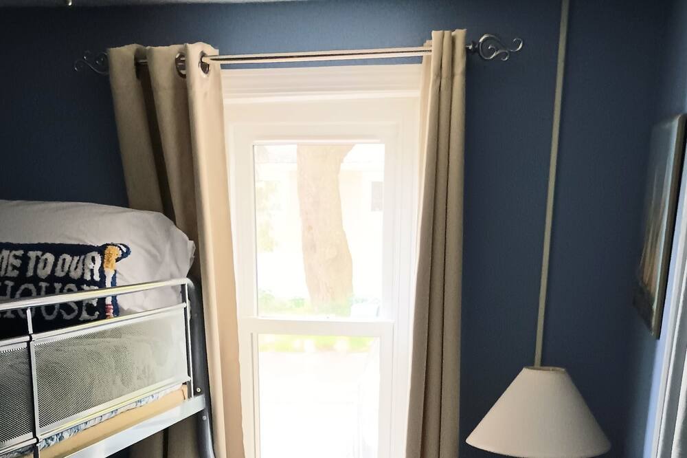 Photo of Bedroom in Edinboro