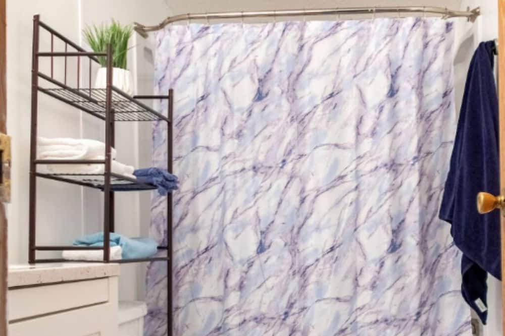 Photo of Bathroom in Powell
