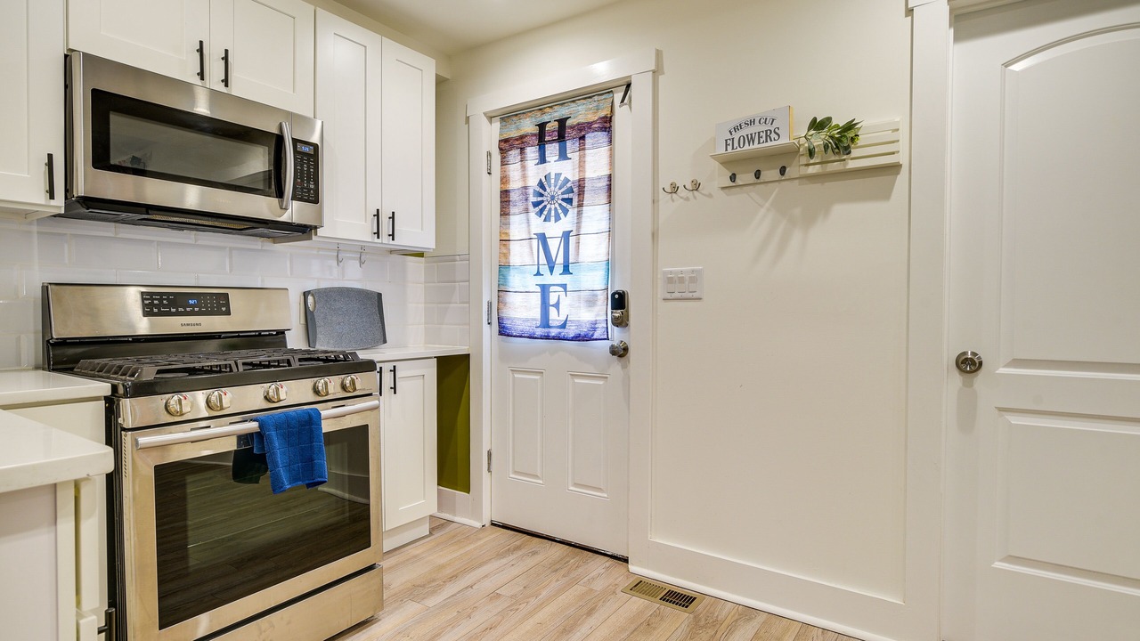 Photo of Kitchen in Historic District