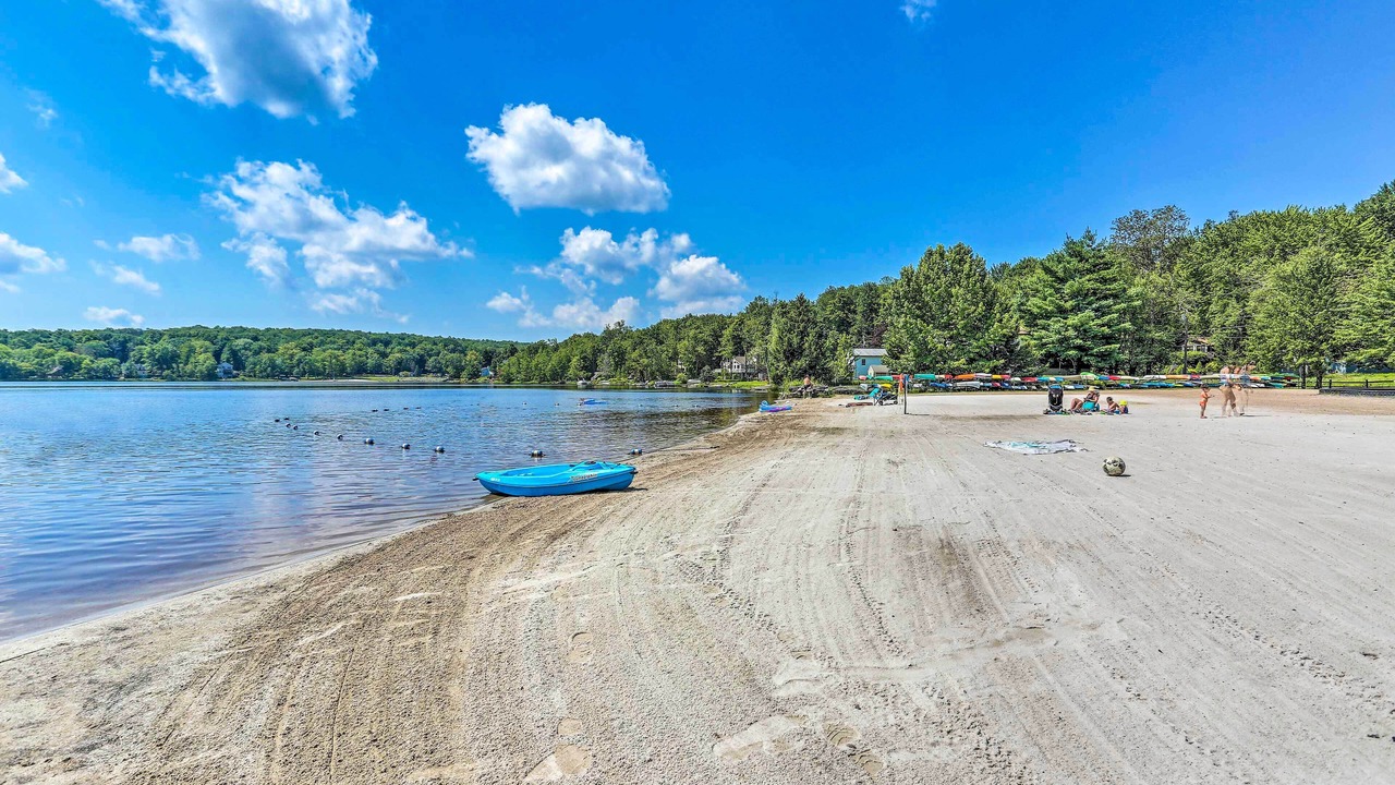 Photo of Others in Pocono Lake
