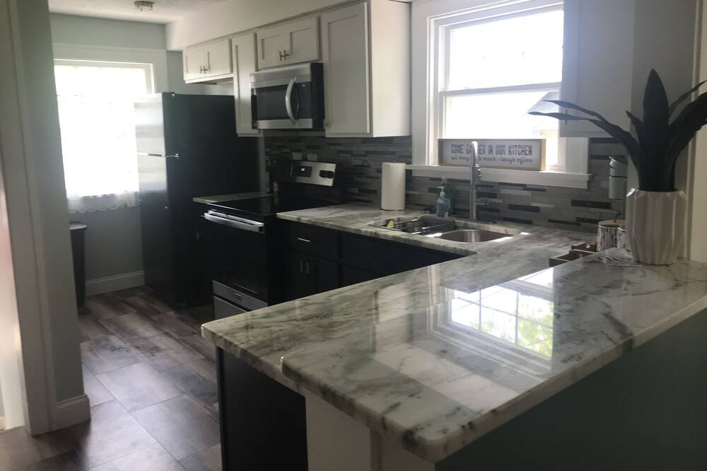 Photo of Kitchen in Euclid