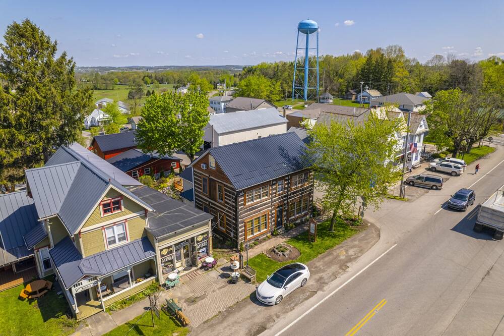 Photo of Outdoor in Winesburg