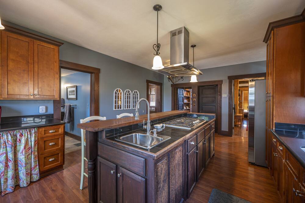 Photo of Kitchen in Winesburg