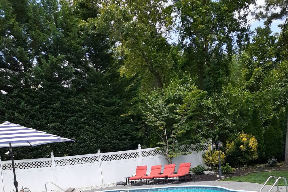 Photo of Outdoor in Brick