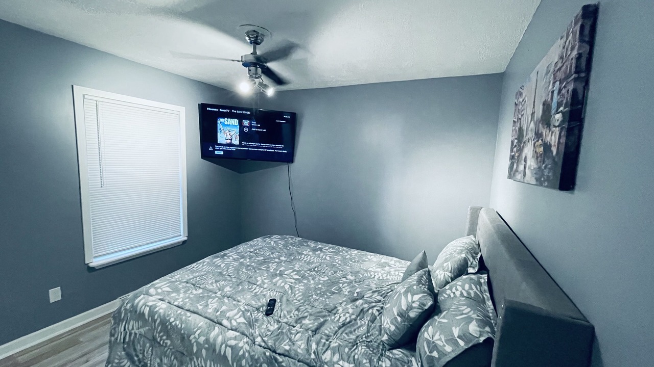 Photo of Bedroom in Cleveland