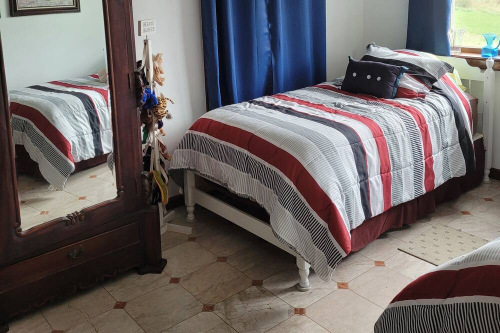Photo of Bedroom in Butztown