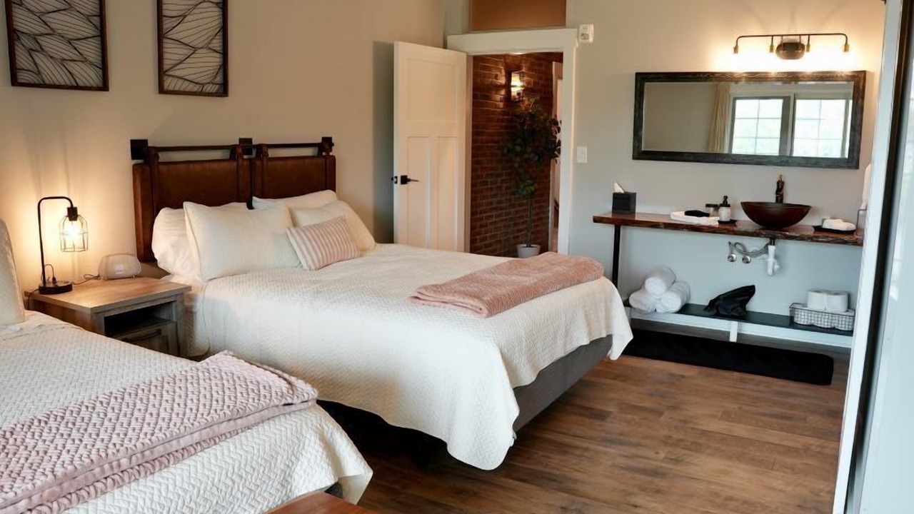 Photo of Bedroom in Willoughby Hills