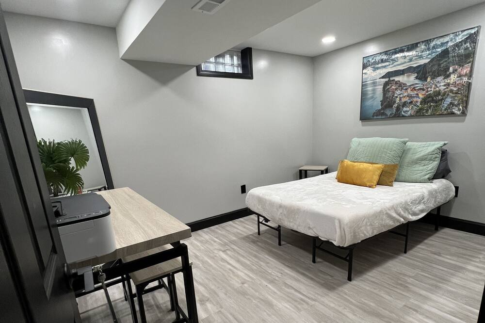 Photo of Bedroom in Cherry Hill