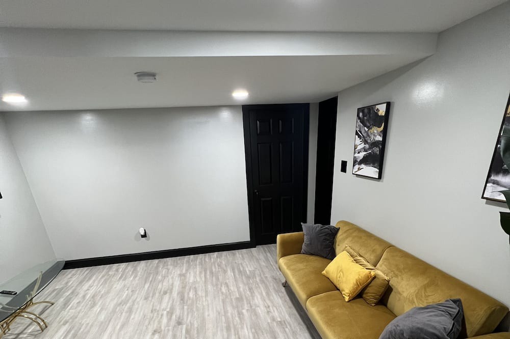 Photo of Livingroom in Cherry Hill