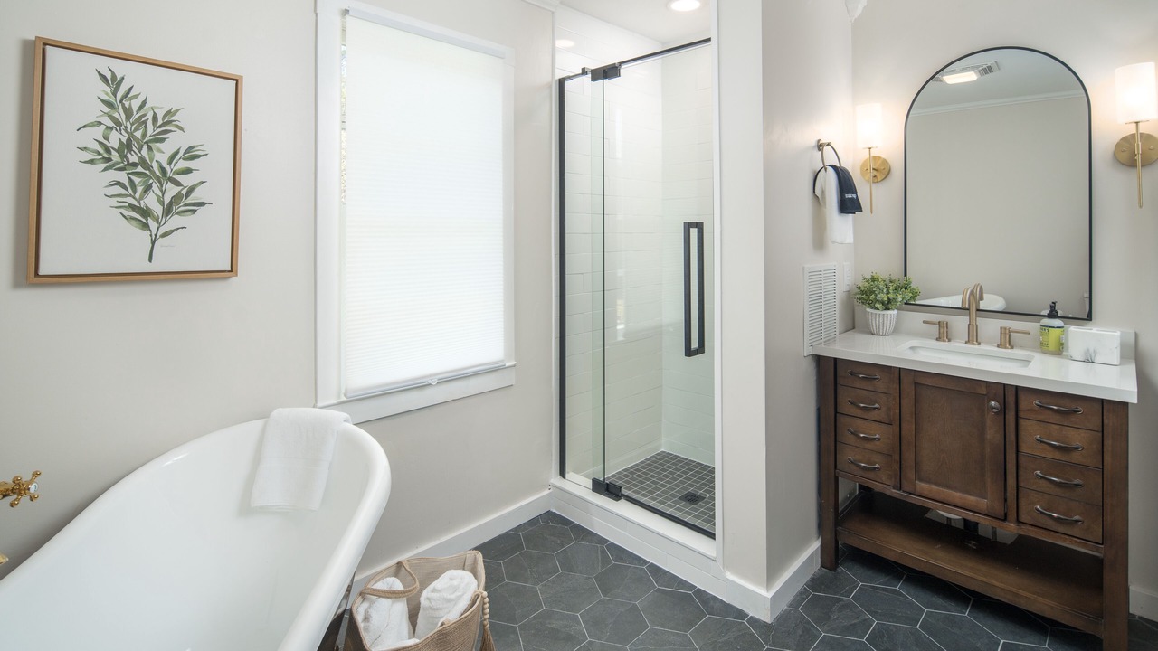Photo of Bathroom in Blowing Rock