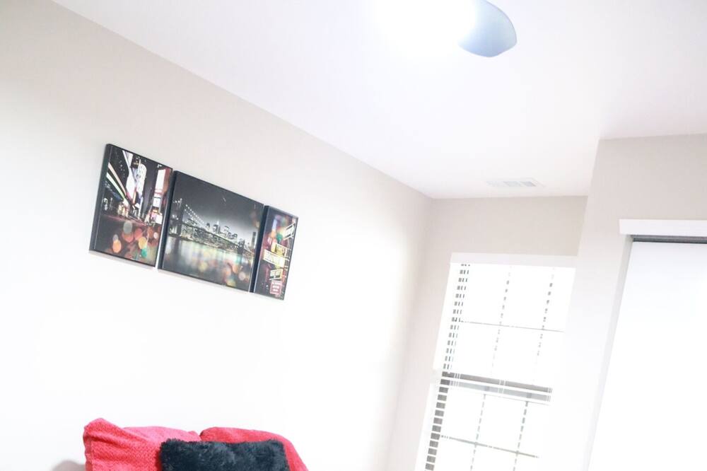 Photo of Bedroom in Blackwood