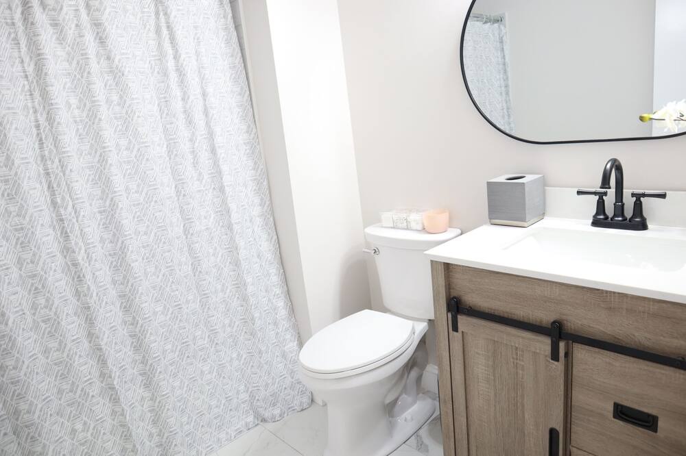 Photo of Bathroom in Blackwood