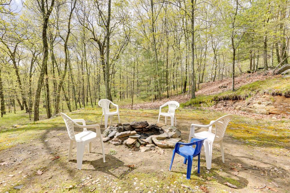 Photo of Outdoor in Pocono Mountain Lake Estates