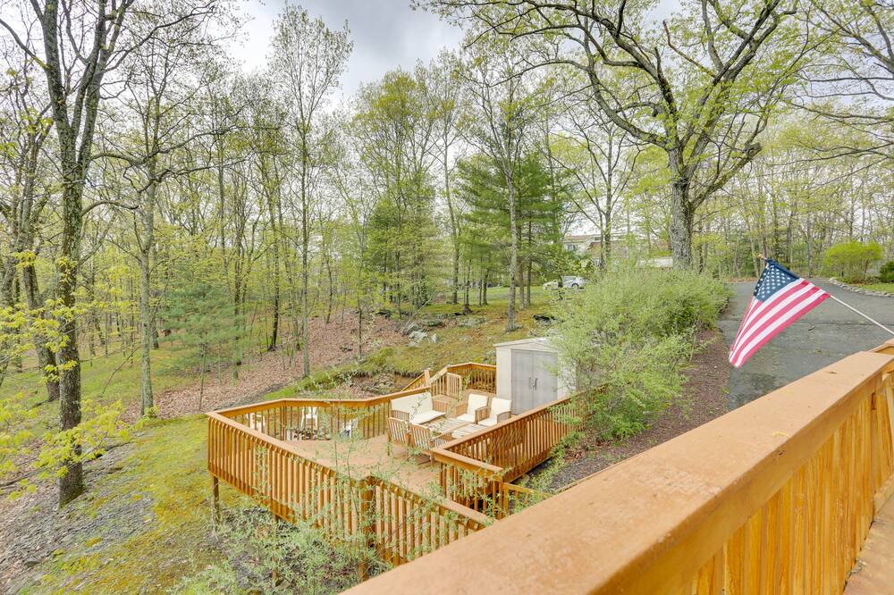 Photo of Outdoor in Pocono Mountain Lake Estates