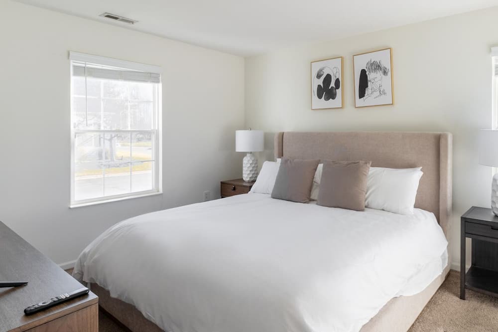 Photo of Bedroom in Avon