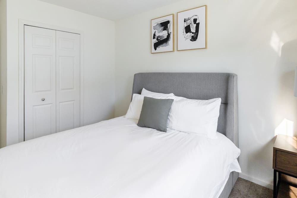 Photo of Bedroom in Avon