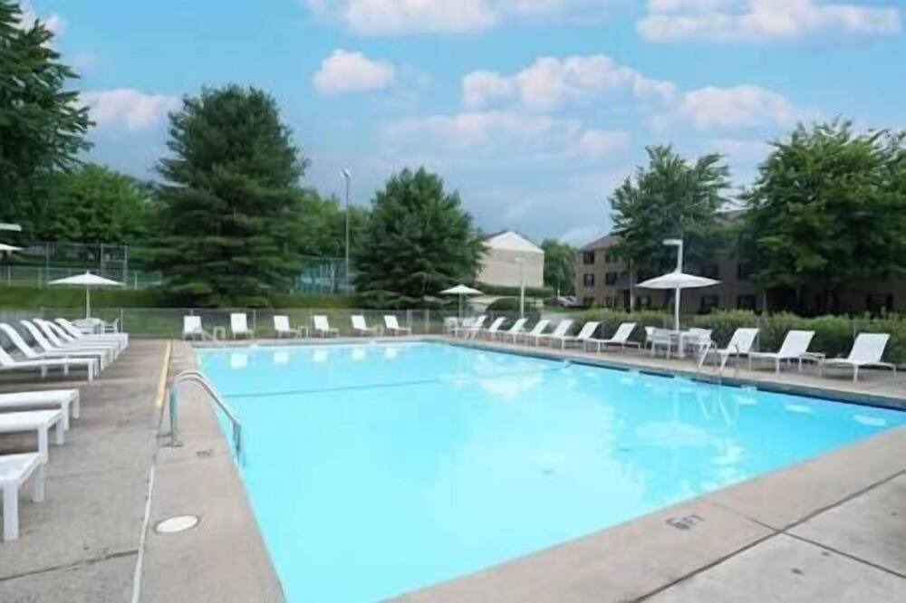 Photo of Outdoor in Monroeville