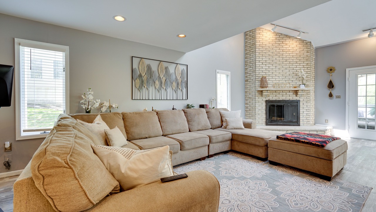Photo of Livingroom in Matawan