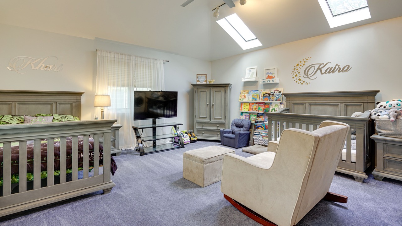 Photo of Livingroom in Matawan