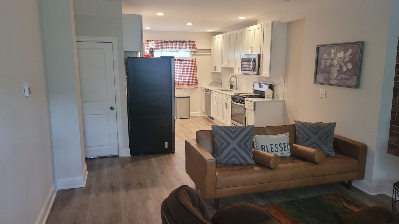 Photo of Livingroom in Rocky Hill