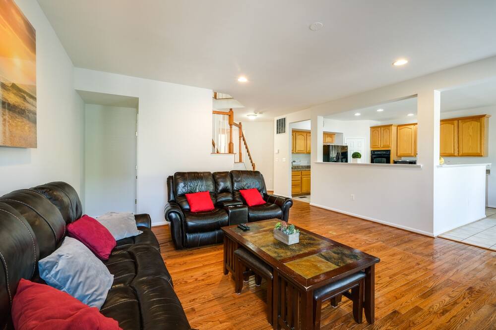Photo of Livingroom in Lorton