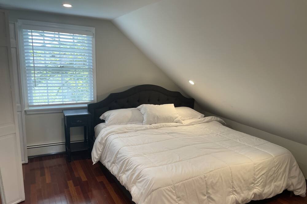 Photo of Bedroom in Morristown