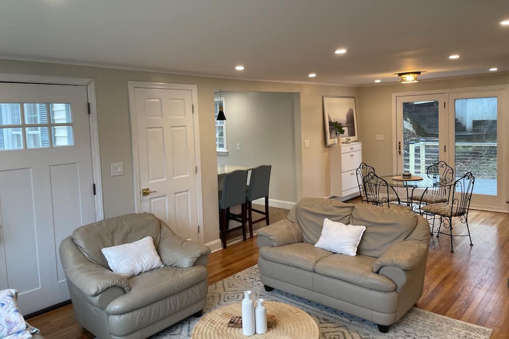 Photo of Livingroom in Morristown