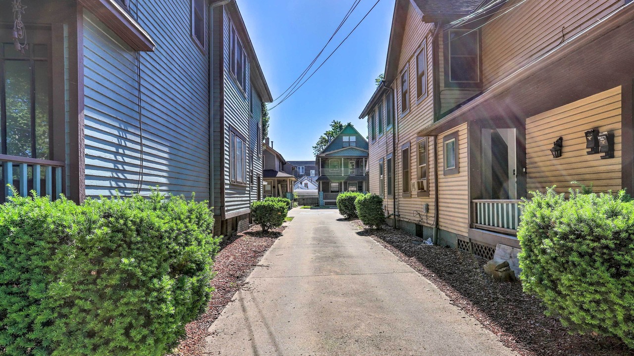 Photo of Others in Tremont