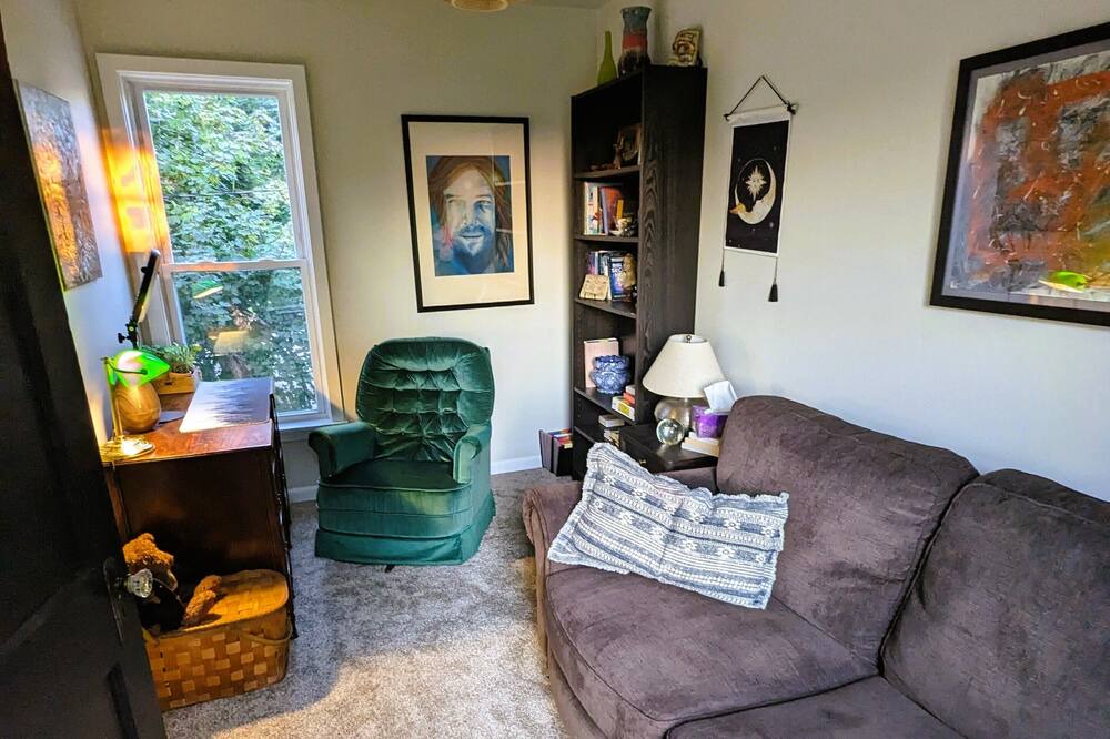 Photo of Livingroom in Greensburg