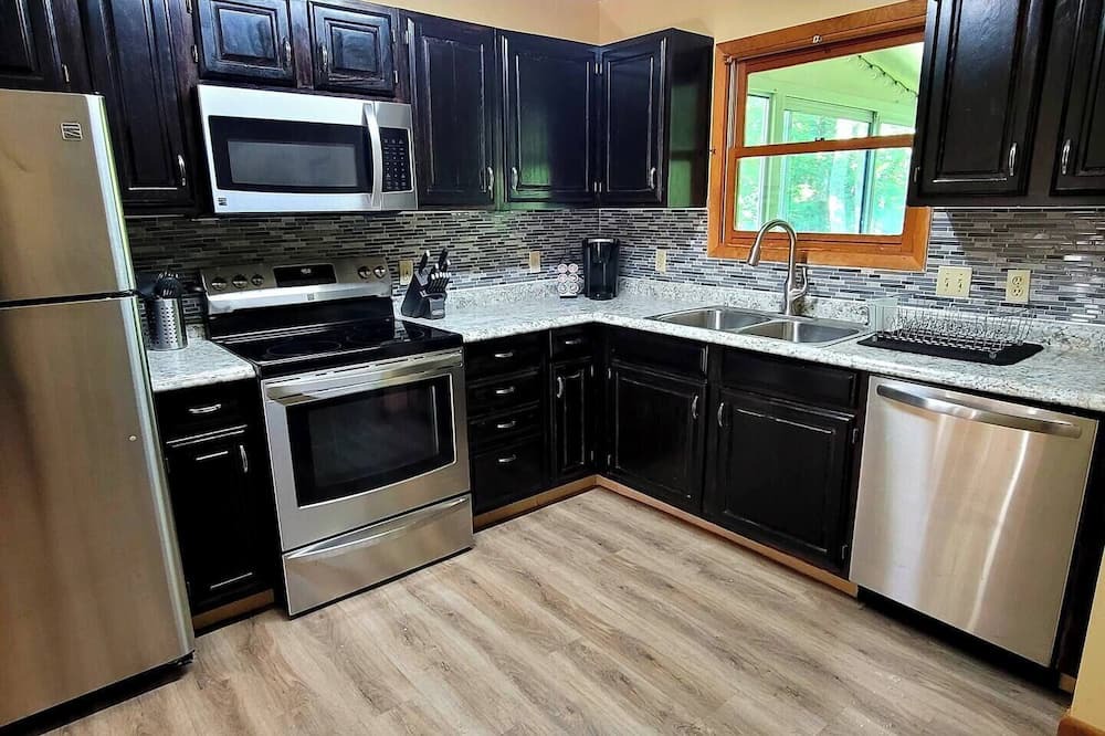 Photo of Kitchen in Pocono Mountain Lake