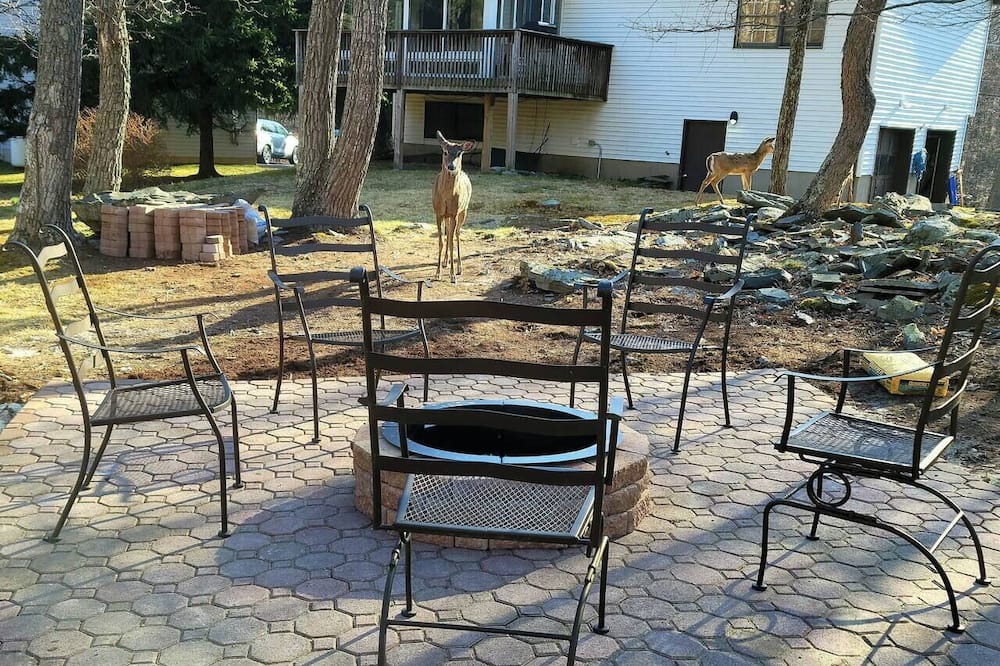 Photo of Patio Balcony in Pocono Mountain Lake
