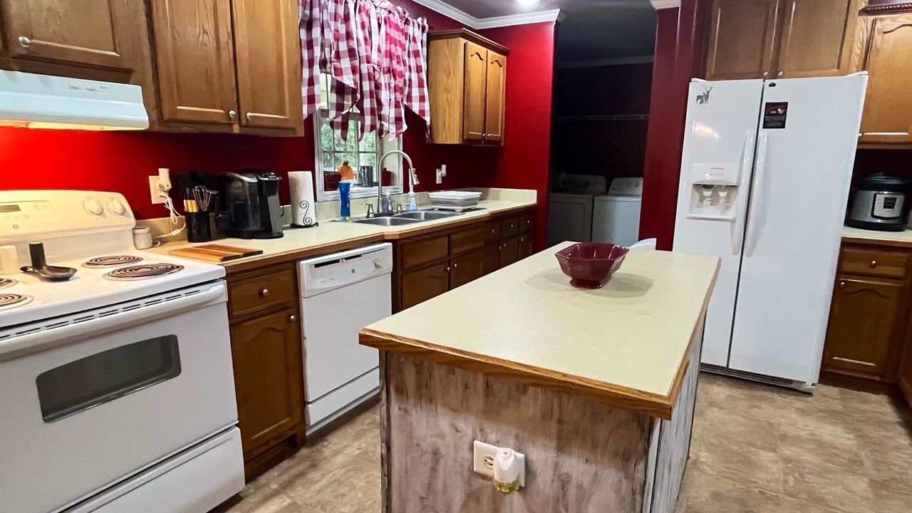 Photo of Kitchen in Red Jacket