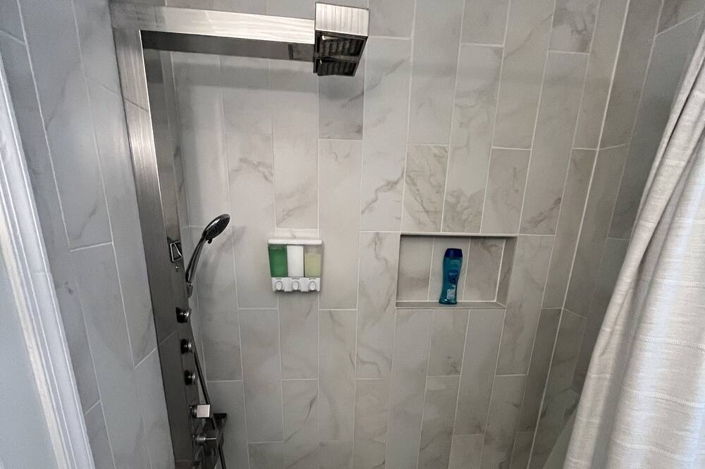Photo of Bathroom in Brownsville
