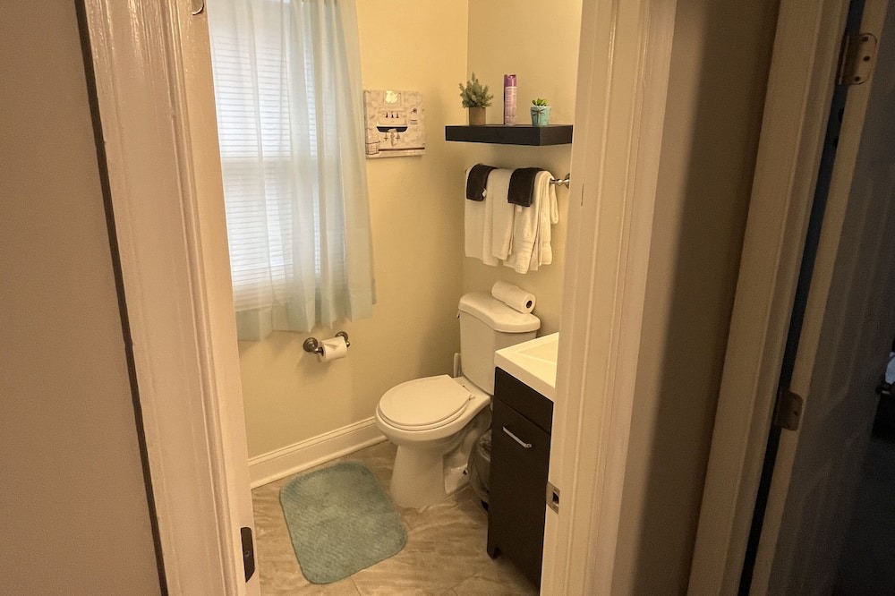 Photo of Bathroom in Brownsville