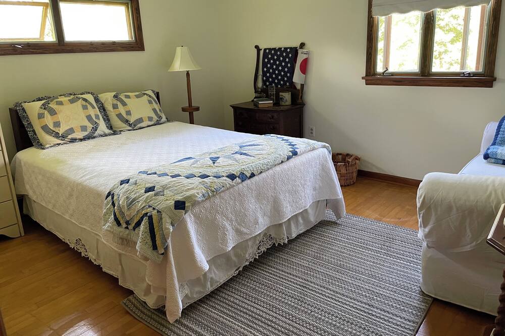 Photo of Bedroom in Mattawana