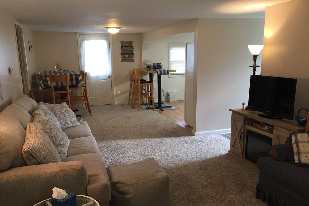 Photo of Livingroom in Lake Milton