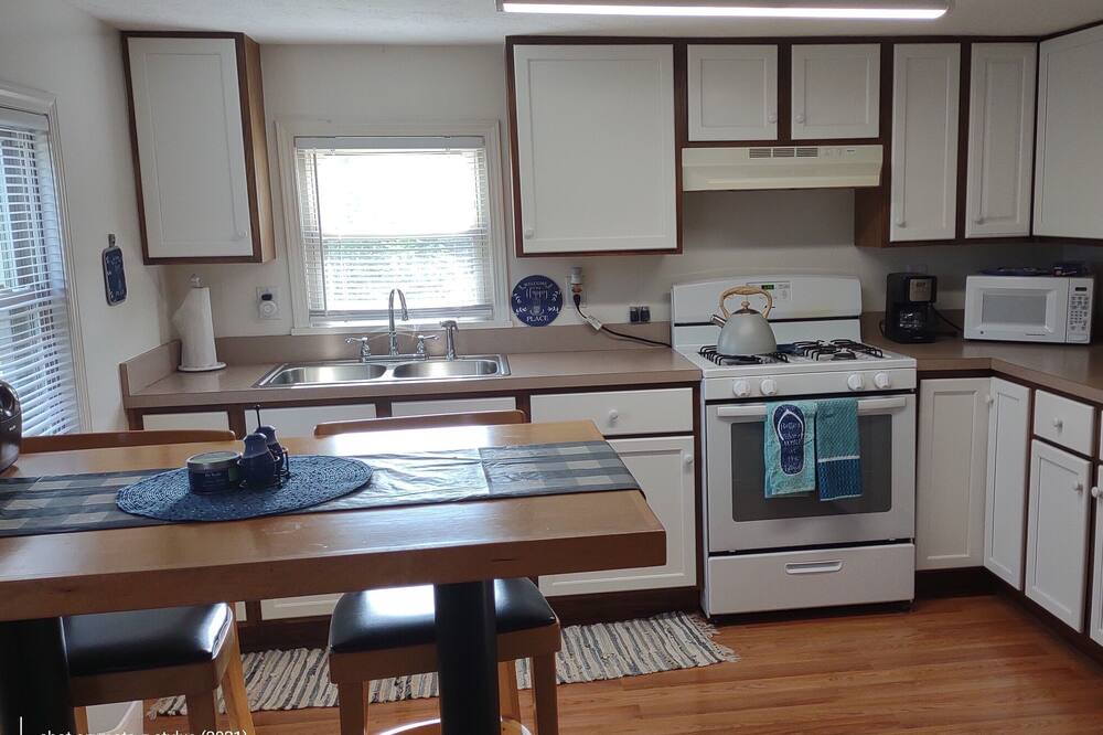 Photo of Kitchen in Lake Milton