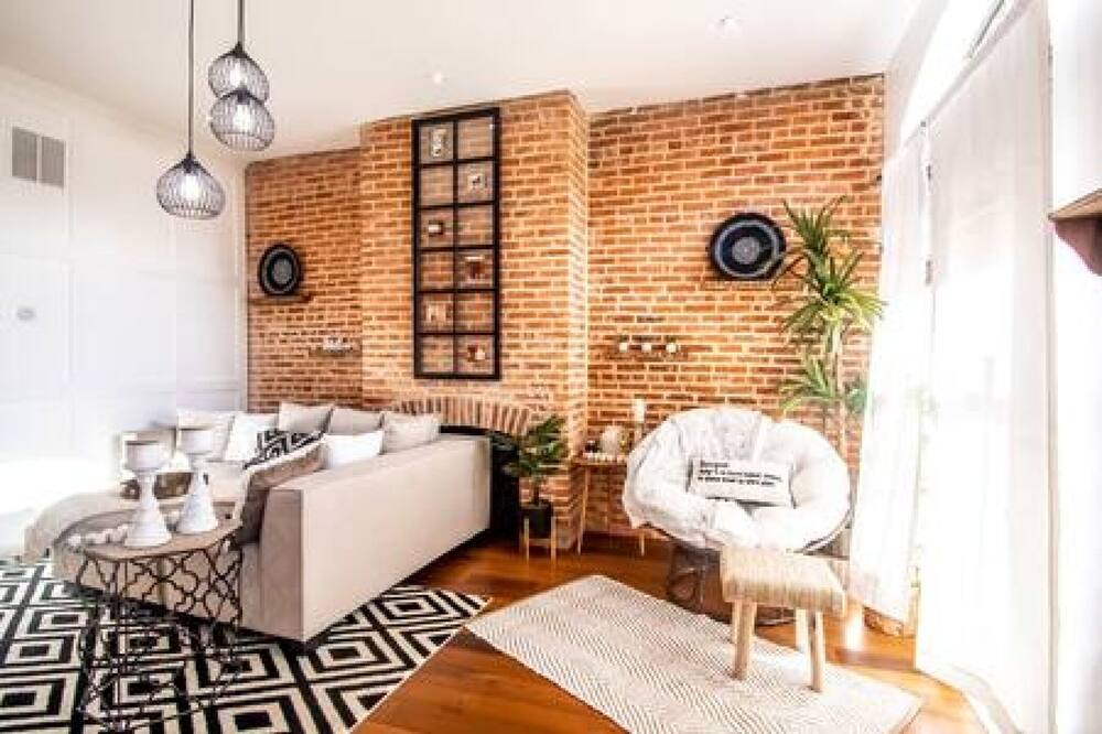 Photo of Bedroom in Downtown Baltimore