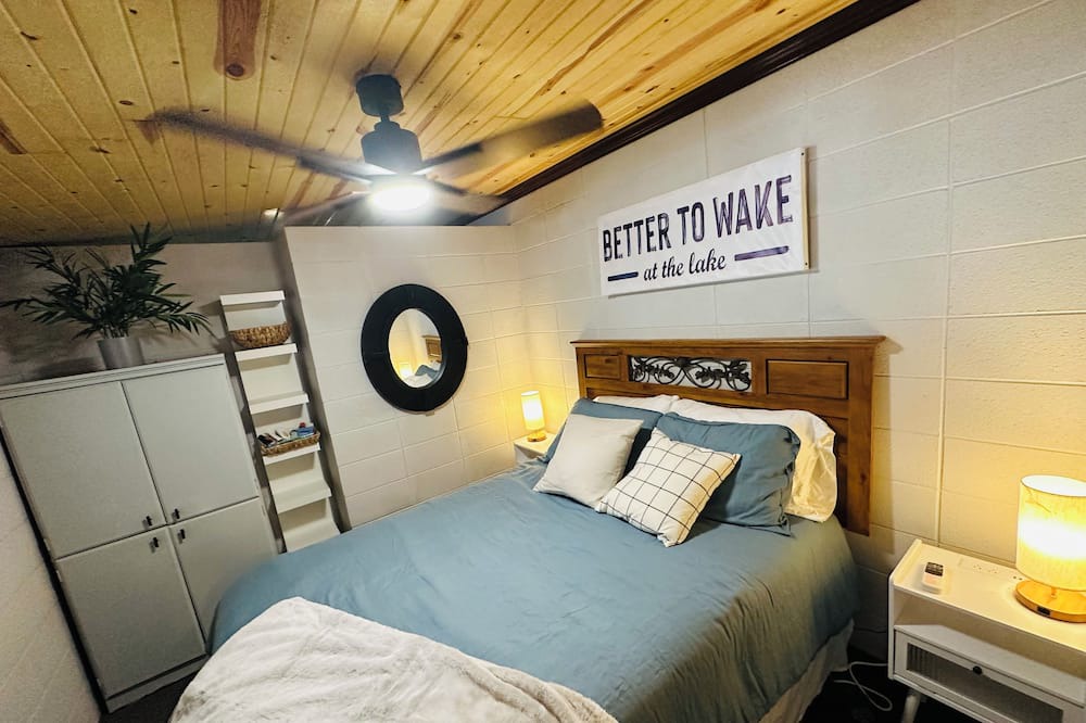 Photo of Bedroom in Bellmore