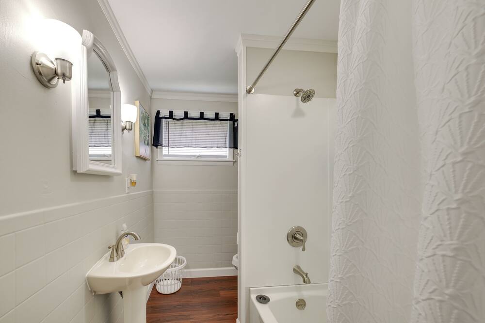 Photo of Bathroom in Uniontown