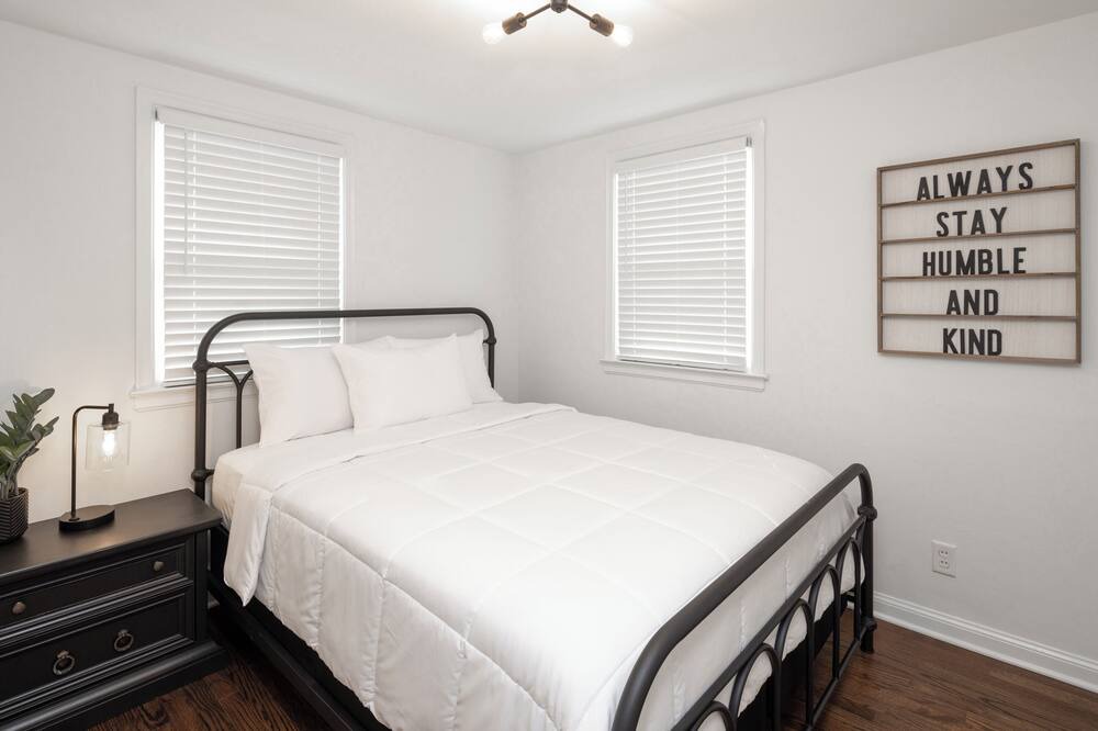 Photo of Bedroom in Hamilton