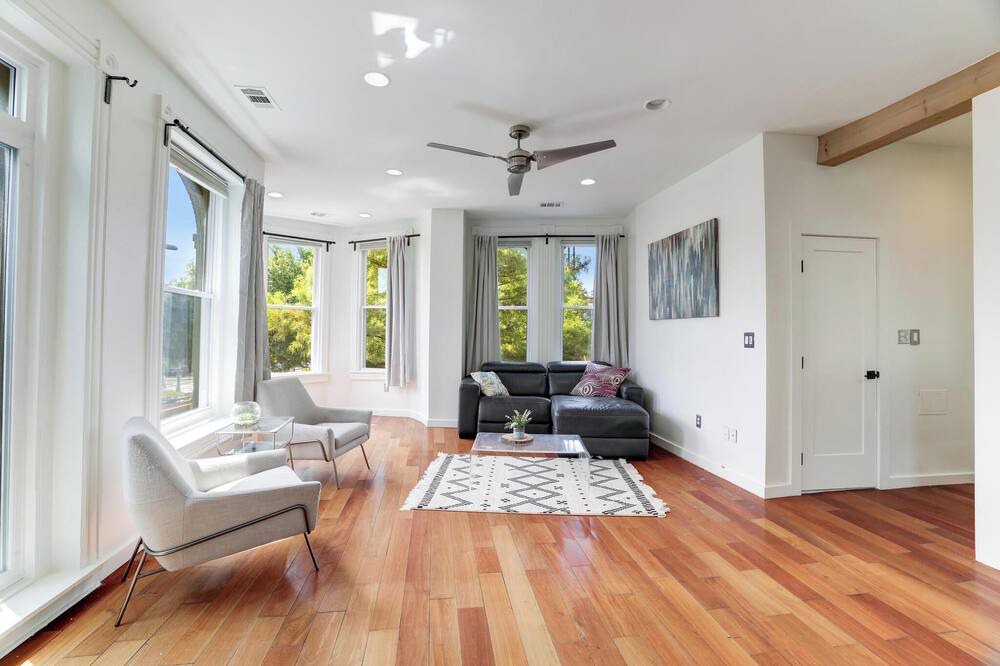 Photo of Livingroom in Eckington