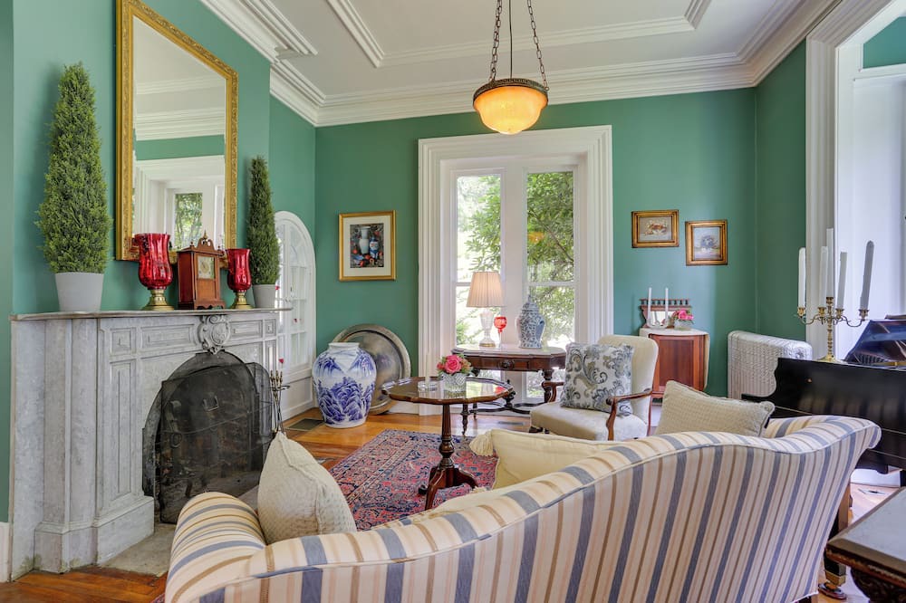 Photo of Livingroom in Oxford